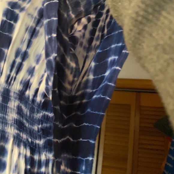 Top - Picture 3 of 7